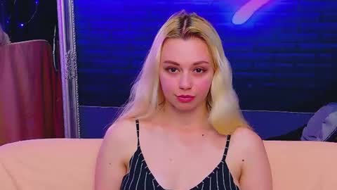 alessiacroft online show from June 12, 2026, 5:17 am