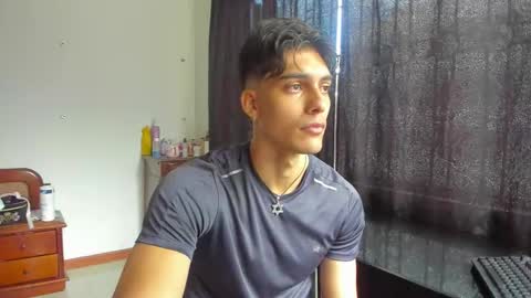 alessio Vale online show from March 21, 2026, 2:42 pm