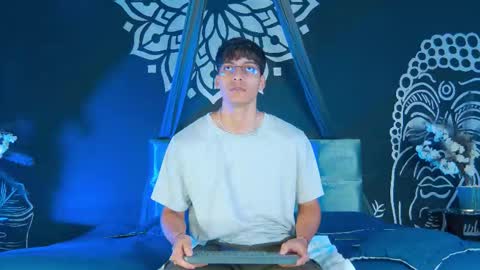 Alessio online show from January 7, 2026, 12:29 pm