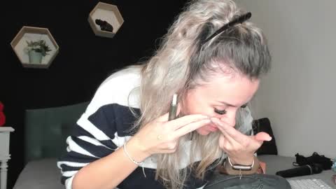 alesys69 online show from December 3, 2024, 8:39 pm