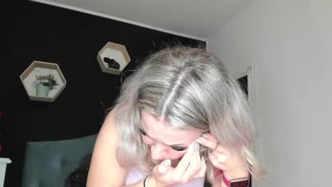 alesys69 online show from February 17, 2025, 9:41 pm