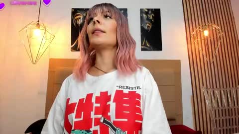 Snapshot of alesziarose chatting on October 5, 2025, 7:23 pm Aleszia online show from October 5, 2025, 7:23 pm