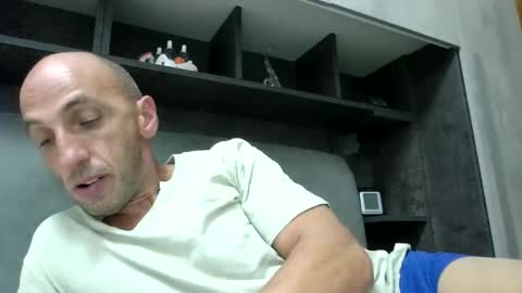 alex120475 online show from September 26, 2025, 10:03 pm