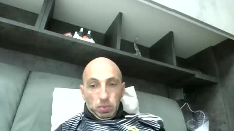 alex120475 online show from October 19, 2025, 9:04 pm