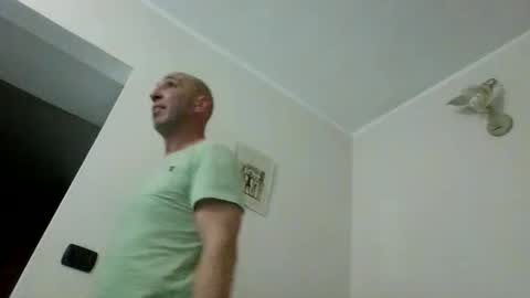 alex120475 online show from February 8, 2026, 9:18 pm