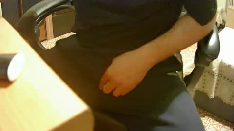 Snapshot of alex81pv1981 chatting on October 11, 2025, 12:21 am alex81pv1981 online show from October 11, 2025, 12:21 am