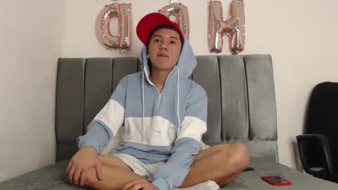 Snapshot of alex__lover chatting on December 4, 2024, 1:58 am Owen online show from December 4, 2024, 1:58 am