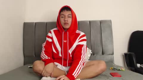 Snapshot of alex__lover chatting on December 20, 2024, 1:36 am Owen online show from December 20, 2024, 1:36 am