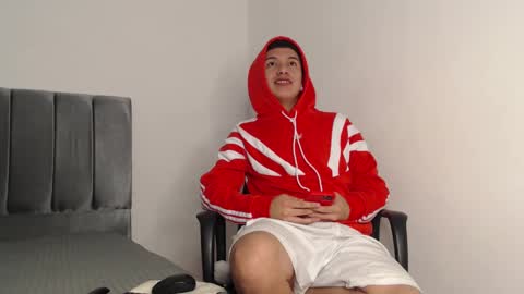 Snapshot of alex__lover chatting on December 28, 2024, 4:51 am Owen online show from December 28, 2024, 4:51 am