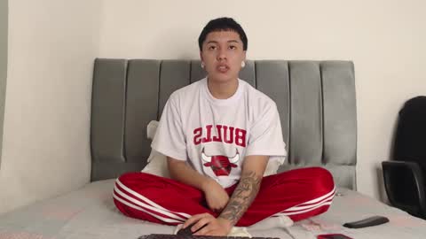 Snapshot of alex__lover chatting on January 6, 2025, 12:59 am Owen online show from January 6, 2025, 12:59 am