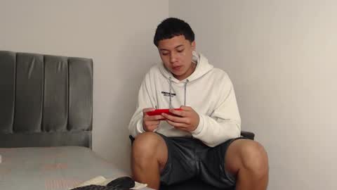 Snapshot of alex__lover chatting on January 13, 2025, 3:34 am Owen online show from January 13, 2025, 3:34 am