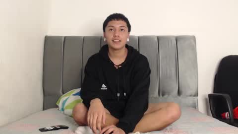 Snapshot of alex__lover chatting on January 16, 2025, 12:55 am Owen online show from January 16, 2025, 12:55 am