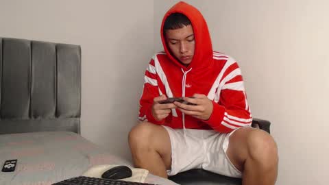 Snapshot of alex__lover chatting on January 28, 2025, 10:12 pm Owen online show from January 28, 2025, 10:12 pm