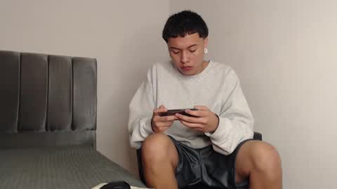 Snapshot of alex__lover chatting on February 7, 2025, 5:20 am Owen online show from February 7, 2025, 5:20 am