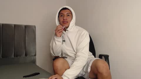 Snapshot of alex__lover chatting on February 12, 2025, 5:26 am Owen online show from February 12, 2025, 5:26 am