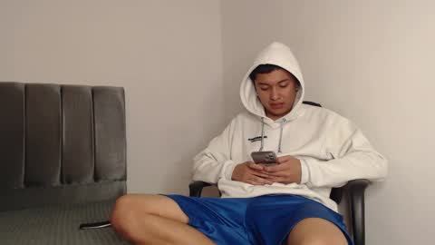 Snapshot of alex__lover chatting on February 19, 2025, 5:27 am Owen online show from February 19, 2025, 5:27 am