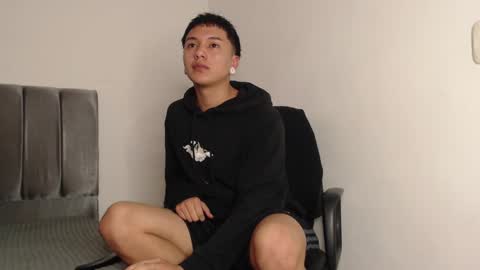 Snapshot of alex__lover chatting on February 25, 2025, 1:09 am Owen online show from February 25, 2025, 1:09 am