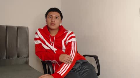 Snapshot of alex__lover chatting on February 27, 2025, 4:41 am Owen online show from February 27, 2025, 4:41 am