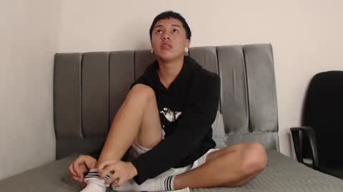 Snapshot of alex__lover chatting on March 1, 2025, 1:43 am Owen online show from March 1, 2025, 1:43 am