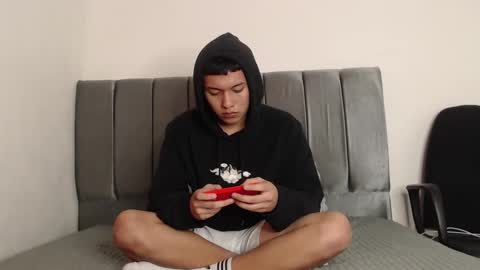 Snapshot of alex__lover chatting on March 1, 2025, 4:47 am Owen online show from March 1, 2025, 4:47 am