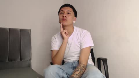 Snapshot of alex__lover chatting on September 16, 2025, 12:55 am Owen online show from September 16, 2025, 12:55 am