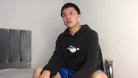 Snapshot of alex__lover chatting on October 29, 2025, 2:14 am Owen online show from October 29, 2025, 2:14 am