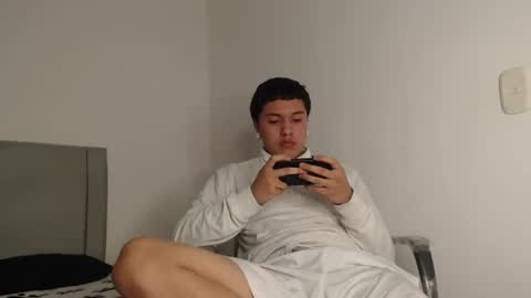 Snapshot of alex__lover chatting on June 25, 2026, 5:12 am Owen online show from June 25, 2026, 5:12 am