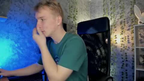 Snapshot of alex__sweet chatting on October 5, 2025, 6:45 am your Alex online show from October 5, 2025, 6:45 am