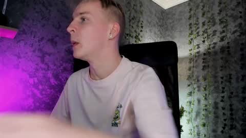 your Alex online show from November 2, 2025, 7:00 am