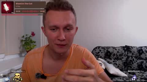 Snapshot of alex_amazing chatting on October 7, 2025, 9:12 pm Alex Amazing online show from October 7, 2025, 9:12 pm