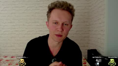 Snapshot of alex_amazing chatting on April 21, 2026, 10:12 pm Alex Amazing online show from April 21, 2026, 10:12 pm