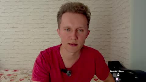 Snapshot of alex_amazing chatting on April 22, 2026, 9:05 pm Alex Amazing online show from April 22, 2026, 9:05 pm