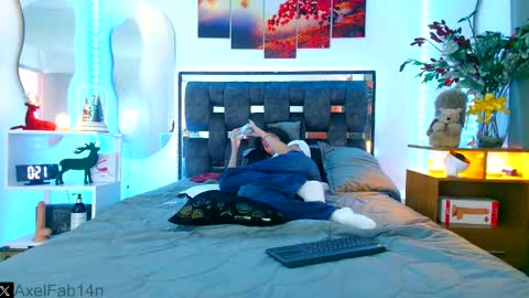 sneider online show from December 22, 2024, 6:37 pm