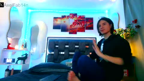 sneider online show from January 12, 2025, 6:49 pm