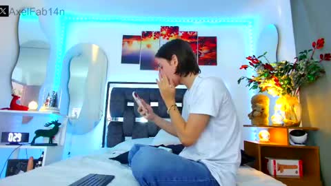 sneider online show from January 14, 2025, 6:49 pm