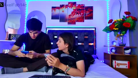 sneider online show from January 28, 2025, 6:49 pm