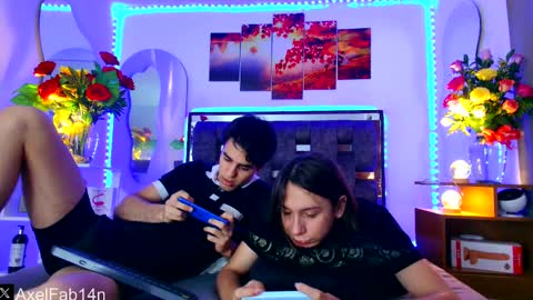 sneider online show from February 14, 2025, 10:04 pm