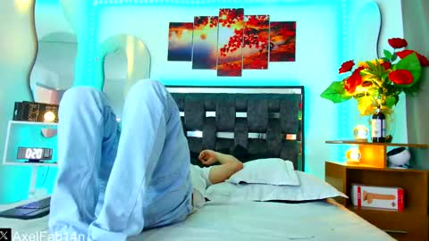 sneider online show from February 24, 2025, 6:47 pm