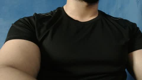 Snapshot of alex_blu chatting on June 11, 2026, 6:28 pm Alex online show from June 11, 2026, 6:28 pm