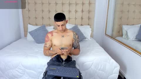 alex online show from November 20, 2025, 12:38 pm