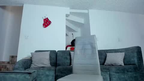 Alex deep arias online show from November 29, 2025, 6:22 pm