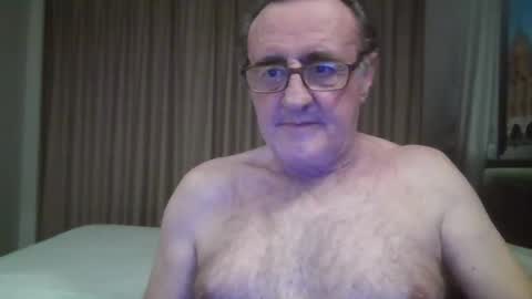 Snapshot of alex_fetishplayer chatting on December 13, 2024, 8:15 pm Alex online show from December 13, 2024, 8:15 pm