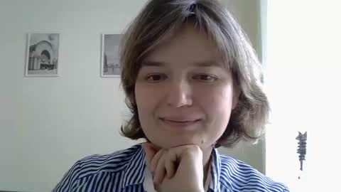 alex_holiday_ online show from February 1, 2026, 9:19 am