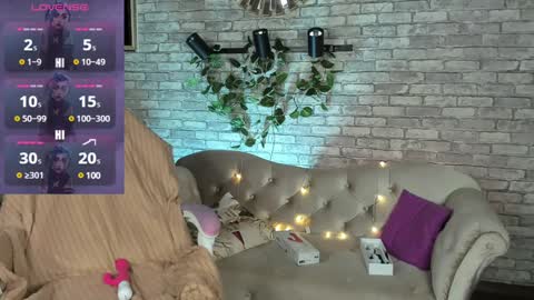 alex_howell online show from January 13, 2025, 8:37 pm