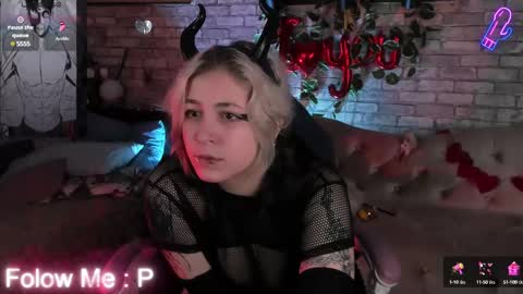 alex_howell online show from February 27, 2025, 8:42 pm