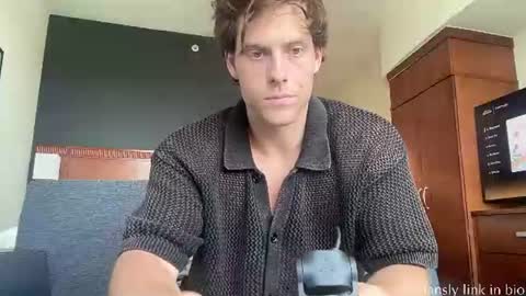 Snapshot of alex_islive chatting on June 8, 2026, 6:41 pm Alex Stone online show from June 8, 2026, 6:41 pm