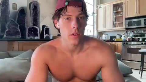 Alex Stone online show from August 4, 2026, 8:11 pm