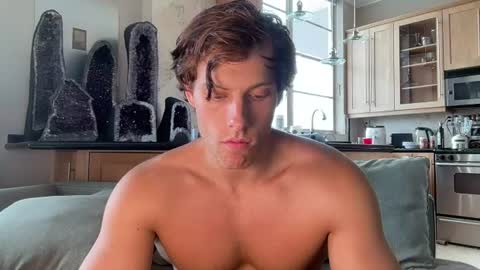 Alex Stone online show from August 5, 2026, 7:17 pm