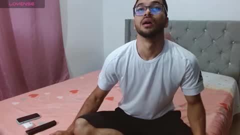 alex_jus1 online show from January 4, 2025, 3:07 am