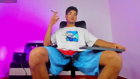 Snapshot of alex_lord_ chatting on December 28, 2024, 8:58 pm i am Alex online show from December 28, 2024, 8:58 pm